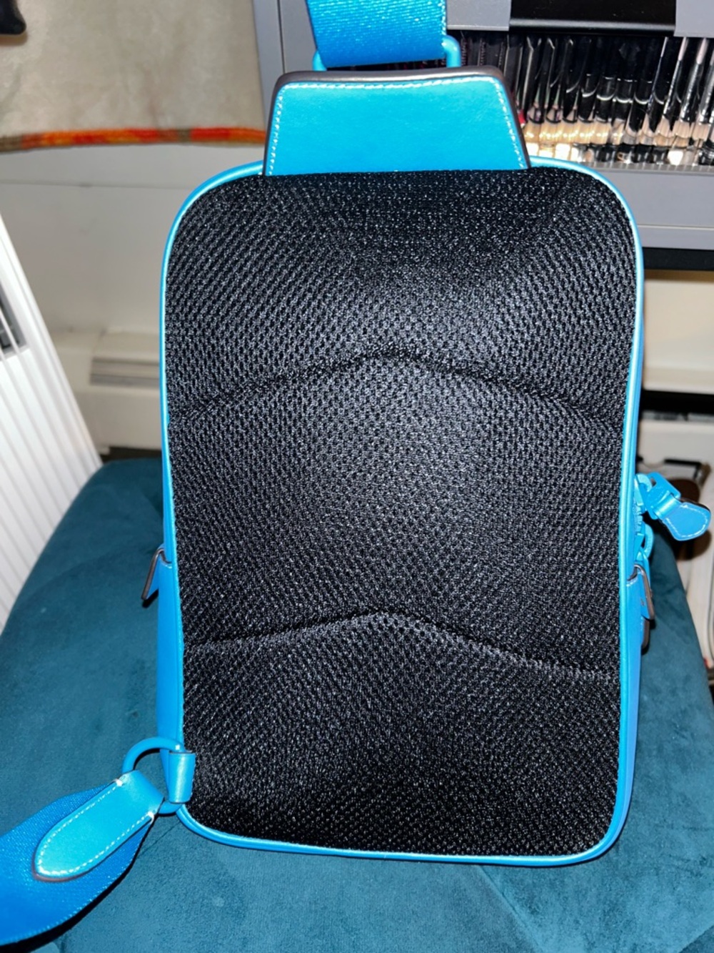 Coach Men's Leather Sling Bag - Bright Blue, Like new condition! - Picture 4 of 14
